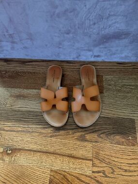 Rock & Candy Tan Cutout Slide Sandals